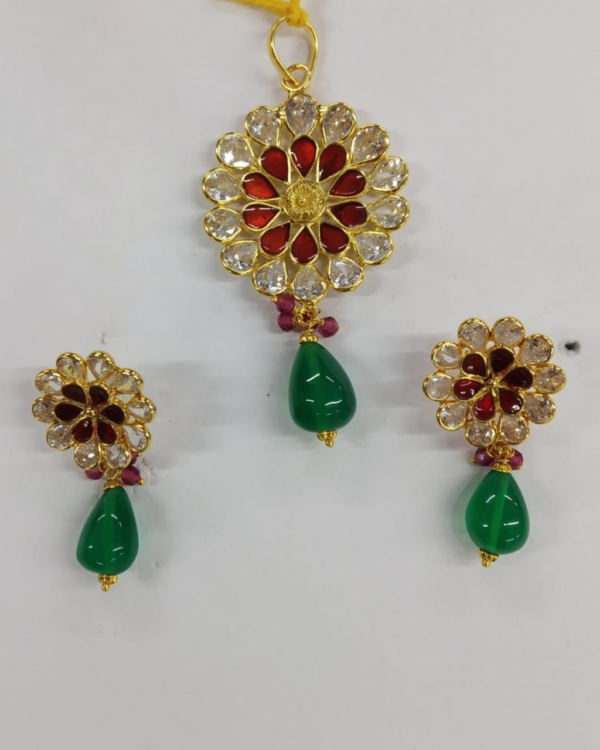 Traditional Pendant Set3